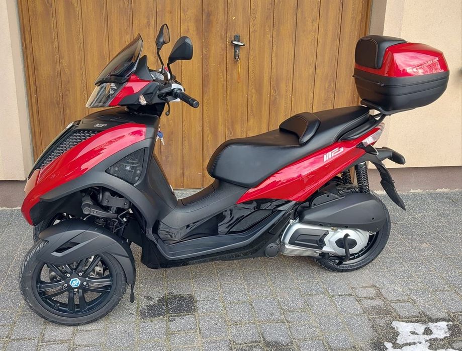 Vând Piaggio Mp 3 yourban An 2012 -300 cm 24 cp se conduce cu cat B