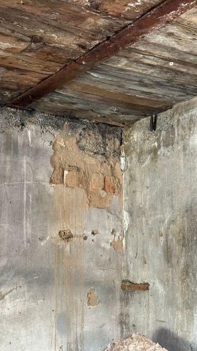 Отдаем кирпичные стены на разбор