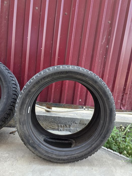 Зимни Мишлен x-ice NORTH4+шипи