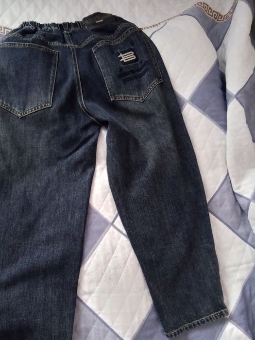 Продается джинсы