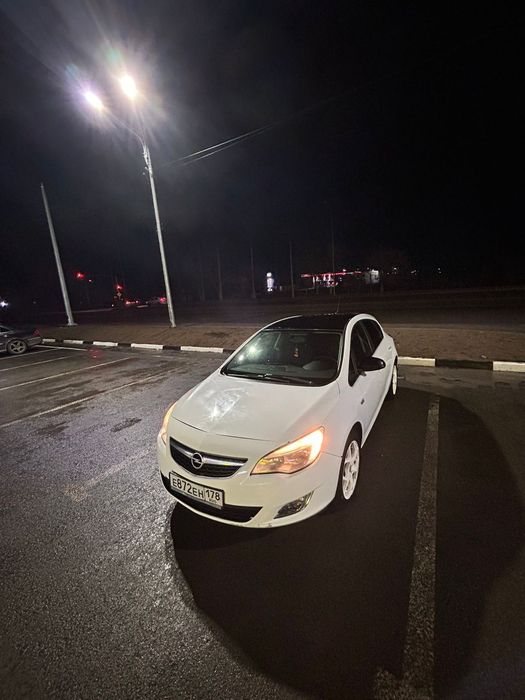 Opel astra j 2011 года выпуска