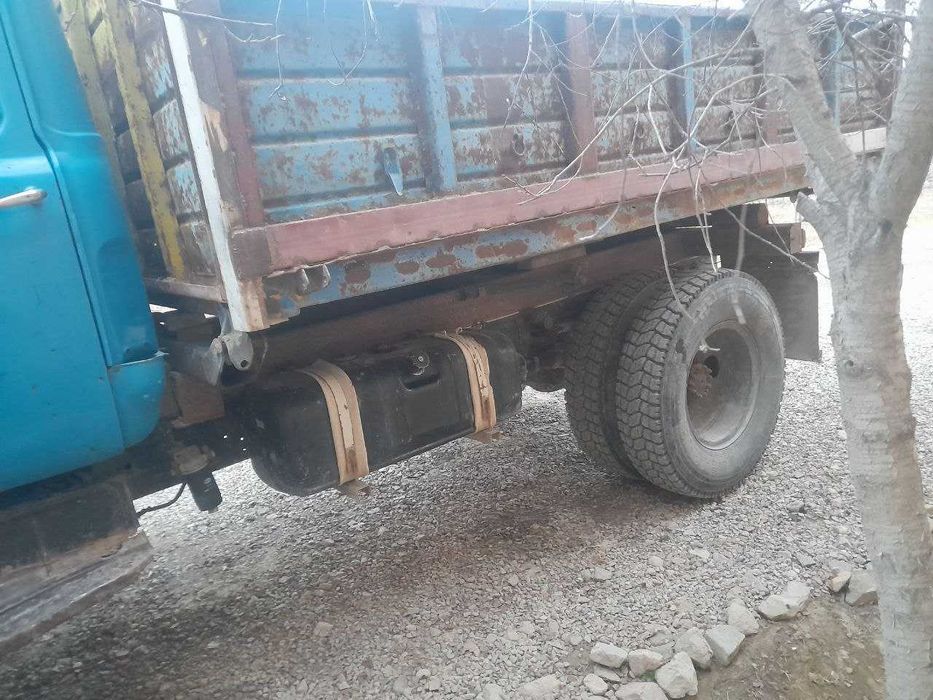 Газ 53  Сотилади