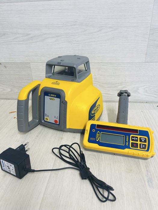 Spectra LL 300 N nivela laser rotativa