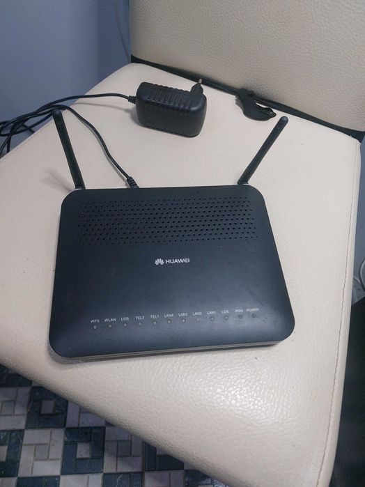 рутер, модем HUAWEI  EchoLife HG 8246  (GPON terminal, Ethernet-порты, POTS (Телефония), USB)