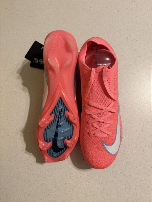 Ghete Fotbal Mercurial si Phantom