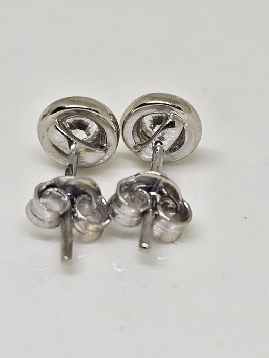 Пуссеты бриллианты 585проба