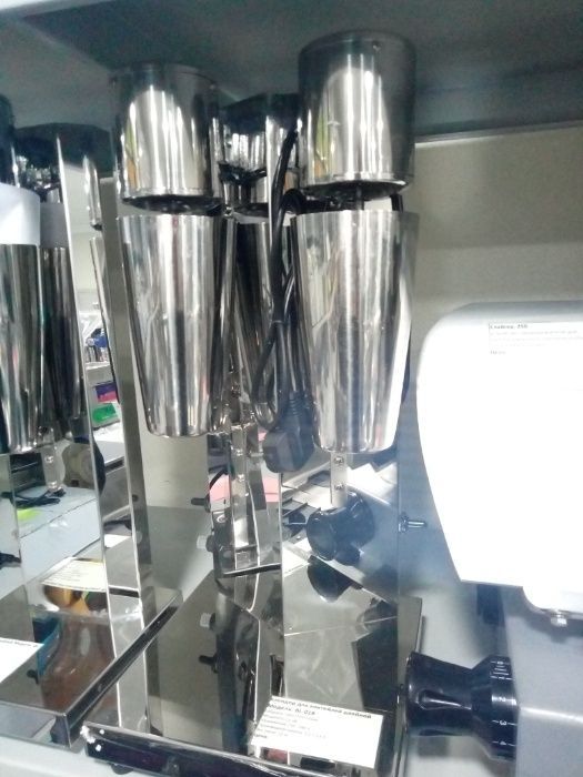 Шейкер аппарат для молочных коктейлей