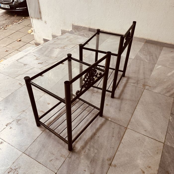 Комплект 2 метални масички от 90-те със стъклен плот