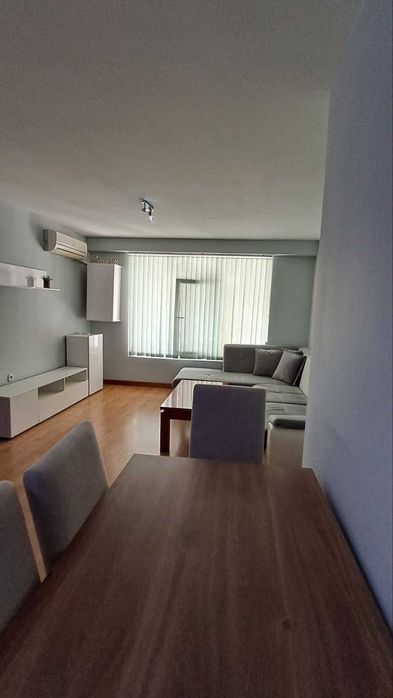 Дава се под наем Двустаен апартамент в Пловдив, Център - 50 кв.м за 306 € - Снимка #1