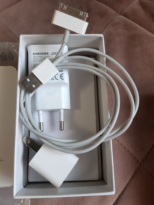 Продам Айфон 4s фирмы  Apple