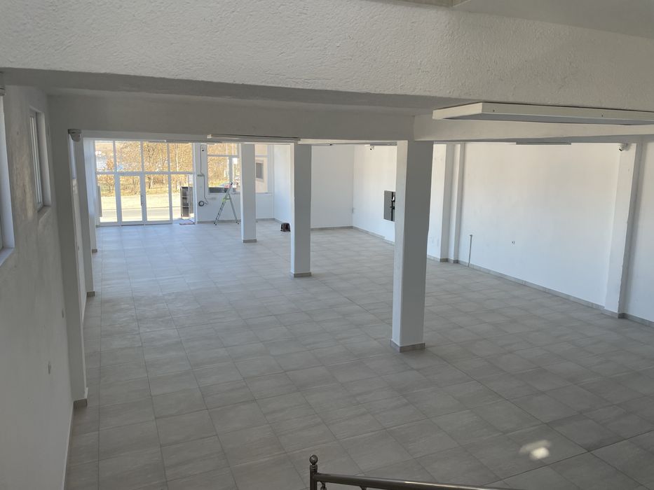 Дава се под наем Магазин в Разлог - 450 кв.м за 1133.22 € - Снимка #4