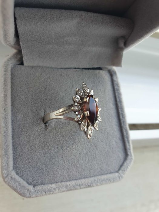 Inel Aur 18k cu Rubin Natural diamante