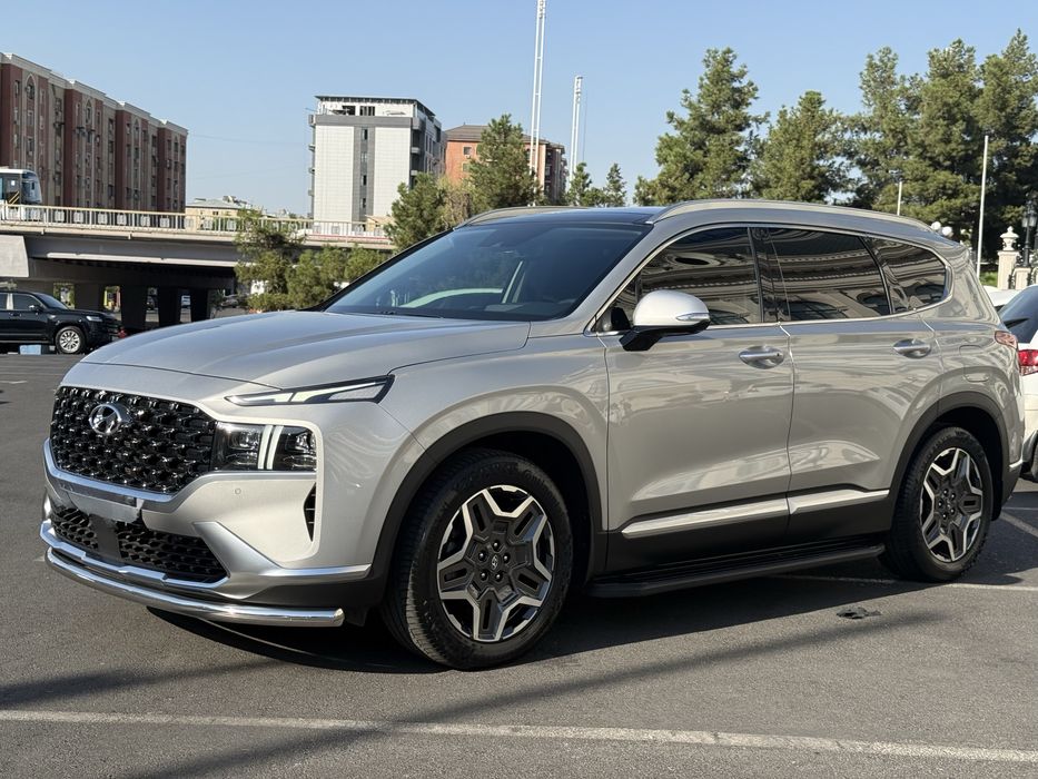 Hyundai Santa Fe сотилади