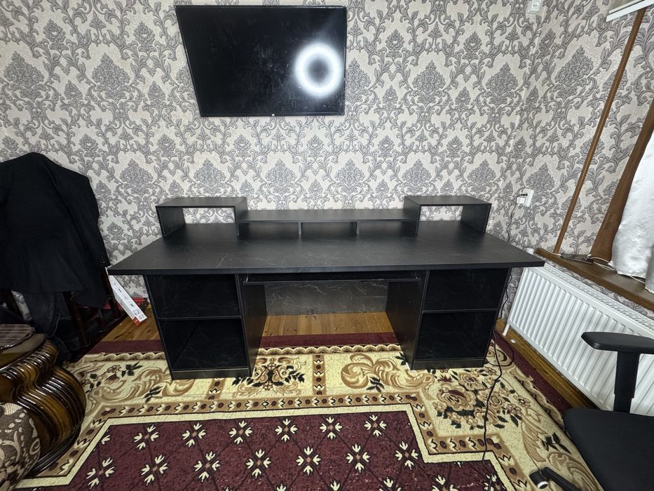 студиия учун стол сотилади новый