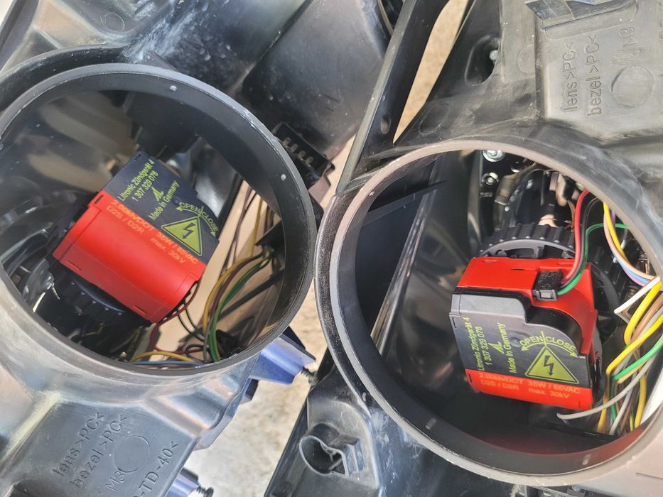 Peugeot 407 Xenon D2S Far,farove,Пежо 407 Ксенон Фар,фарове