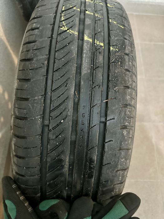 Летни гуми с джанти Nokian 195/70/15С - 7-8 мм