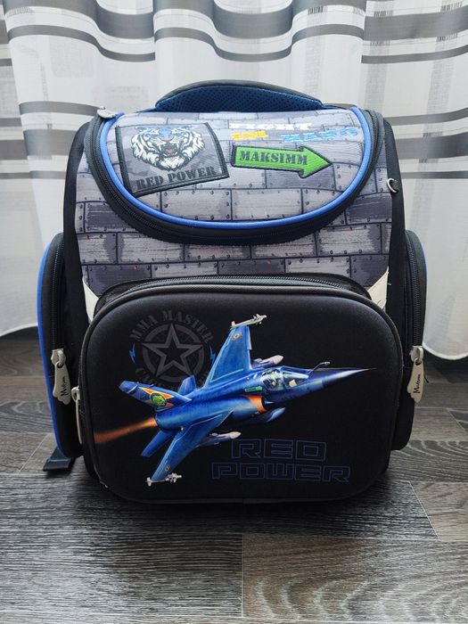 Продам рюкзак для мальчика