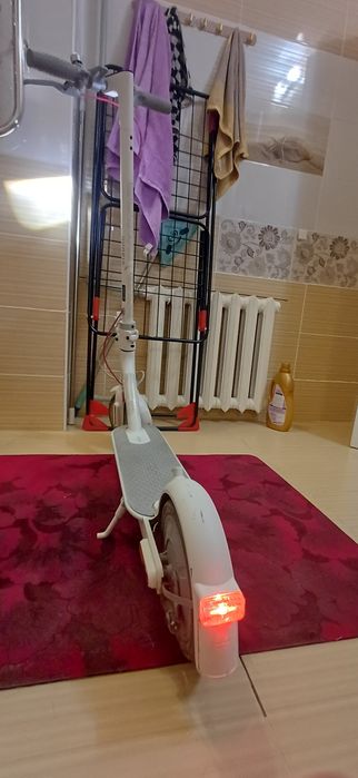 Продается Электросамокат Xiaomi Electric Scooter 3 Lite.