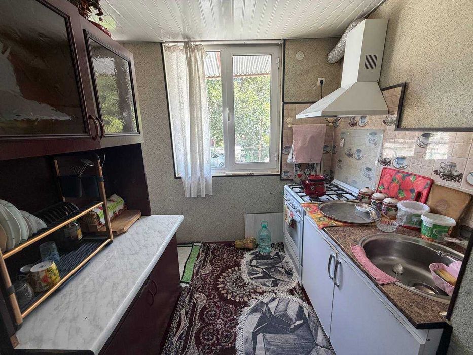 Продаётся 2х комн квартира на 1 этаже Ор-р Рыбожарка