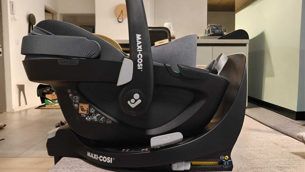 Scoica auto Pebble 360 + Baza FamilyFix 360, Maxi-Cosi