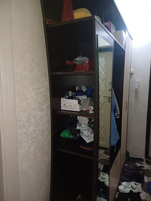 Продам шкаф прихожей