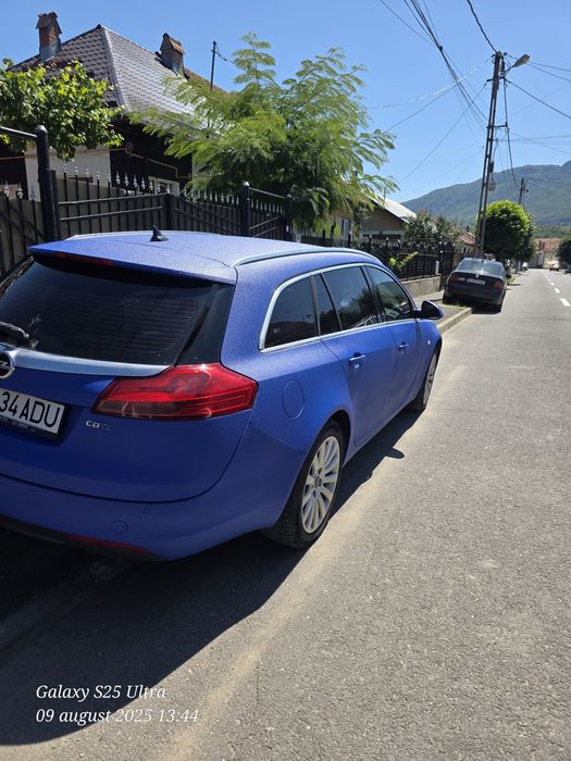 Vând Opel Insignia Sport Tourer