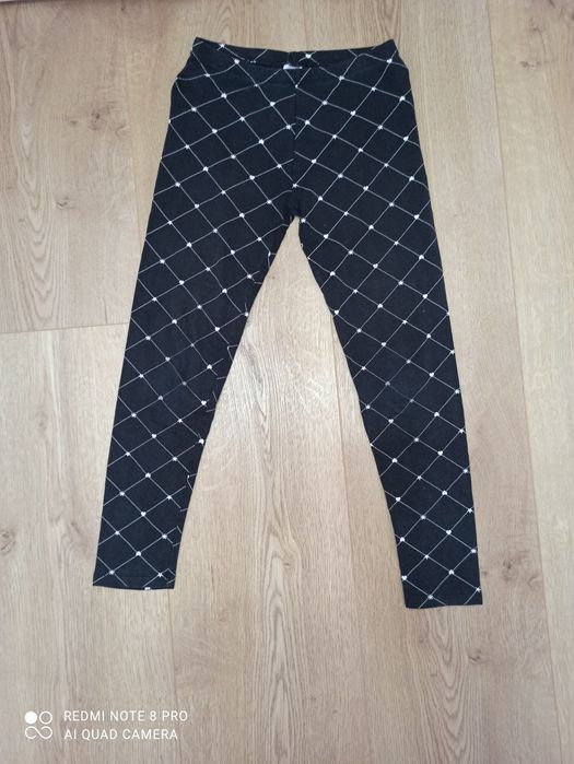 2бр.блузки ,пола и клинче