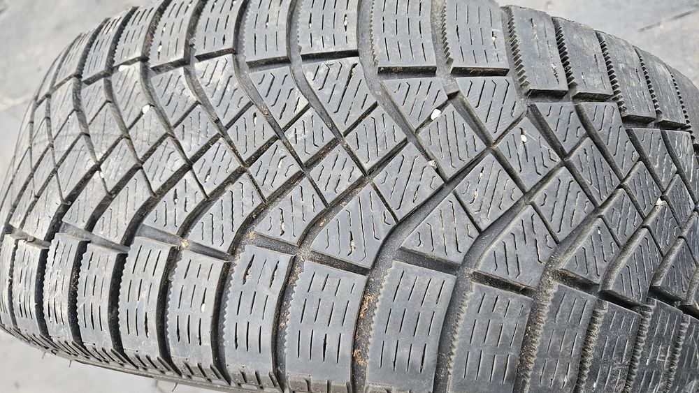 2бр гуми 205 60 16 дот 20 пирели