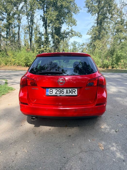 Opel Astra J 2.0 CDTI 165 CP  |  2012