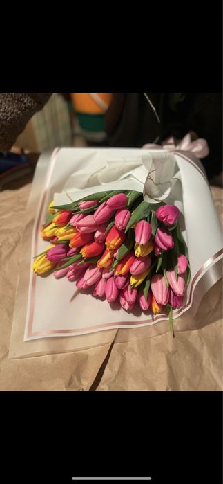 Тюльпаны крупные