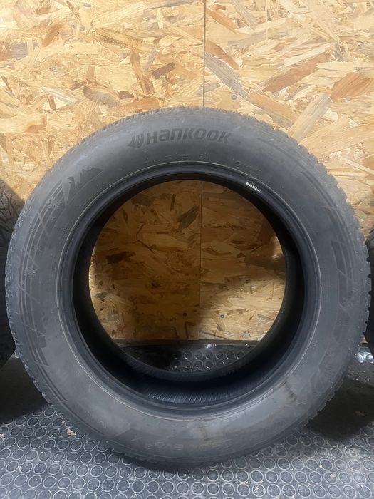 Зимни Гуми Hankook I Cept evo 3 -  225 / 60 R18 104V