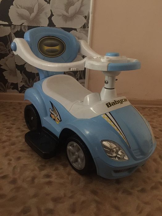 Детский толокар машина