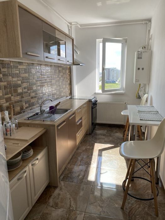 Inchiriez ap 2 camere, decomandat, utilat complet.Militari Residence