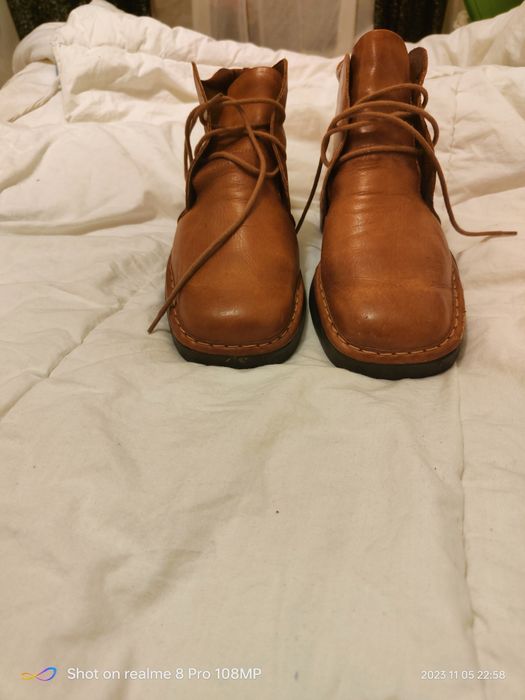 Ghete  pikolinos din piele naturala