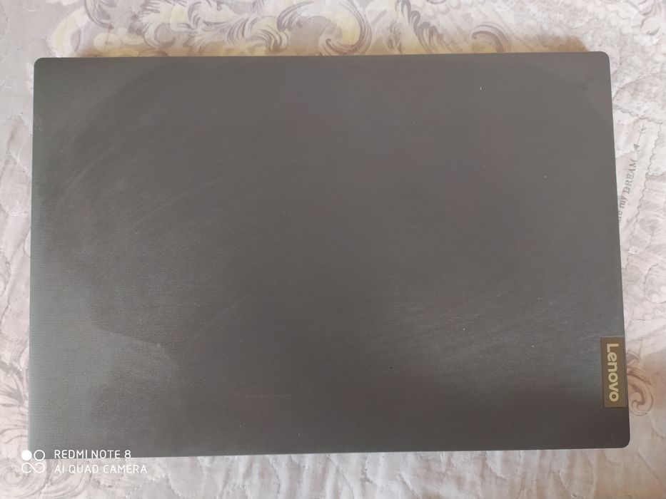 Продаёт срочно ,