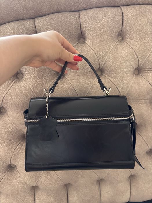 Сумка кожаная, очень красивые