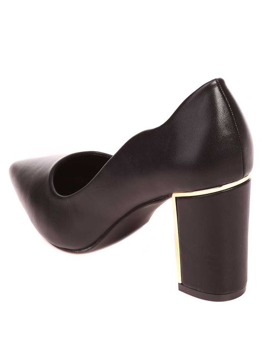 Елегантни дамски обувки, на дебел ток, в черно PAOLO BOTTICELLI