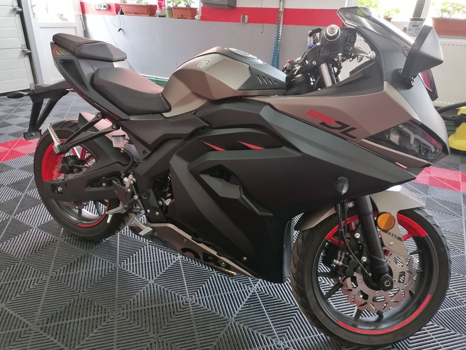 Motocicleta 125cc Motobi