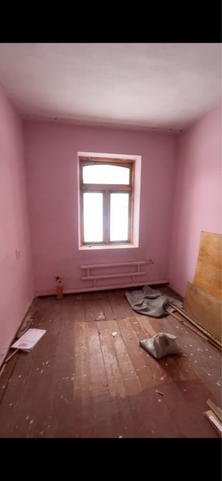 Келес. Масиф. 3/1/2. Дом. Сотилади. 1. Этаж. 3. Хона. 70/ к/в.