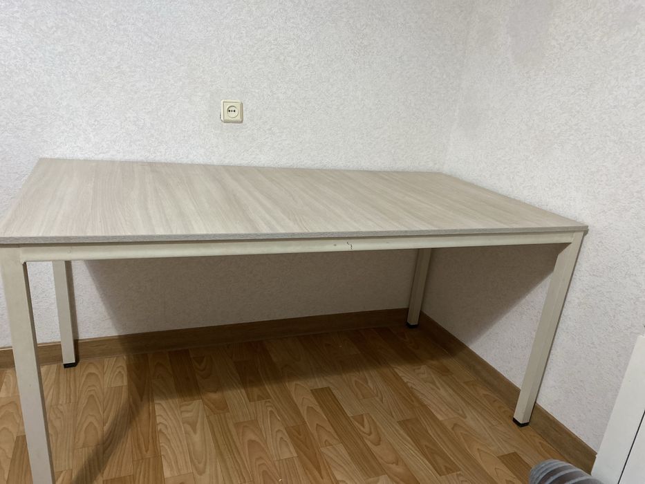 Продам стол 160×80 см