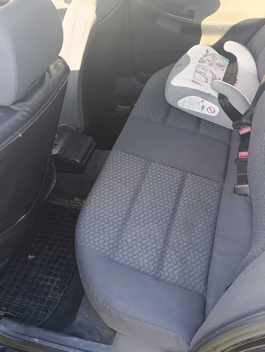 Продавам ауди а4