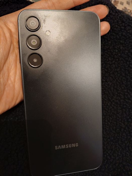 Срочно продам телефон