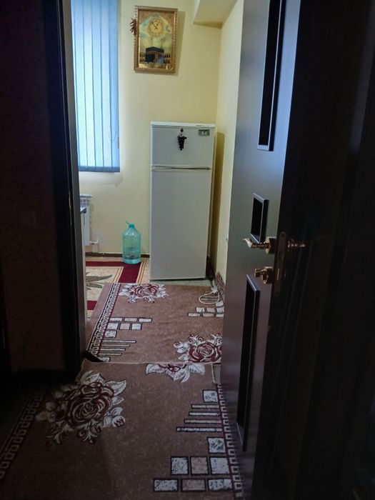 Карши шахардан срочно 1 хонали кв сотилади 220 млн