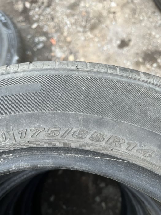 Шина 175/65/14.