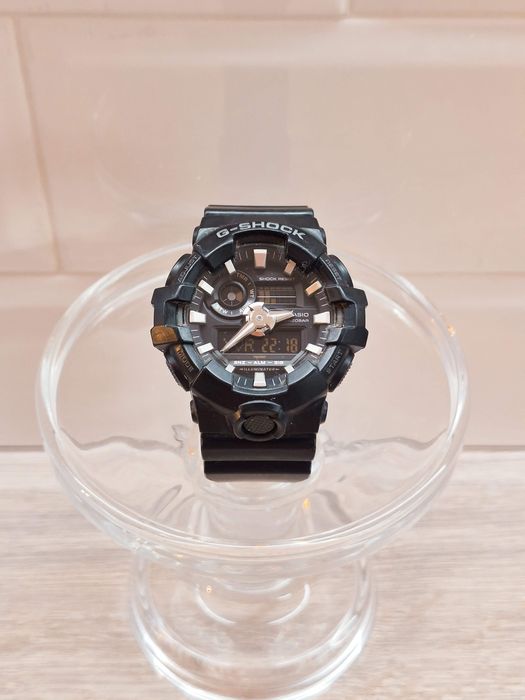 Часовник G-Shock