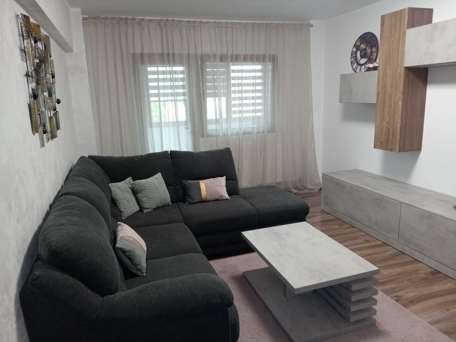 Apartament 2 Camere, Decomandat, Comănești – Strada Nufărului