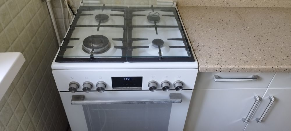 Газовая плита Bosch HXS59AI20