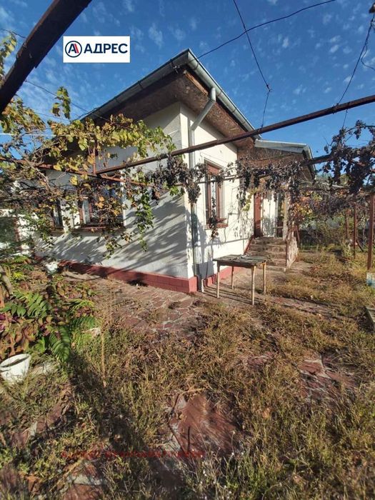 Къща в Плевен, област-с.Българене площ 100 цена 35000