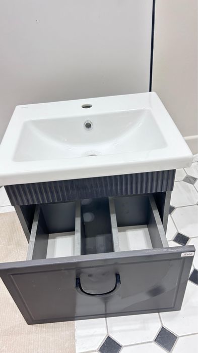 Раковина со шкафом