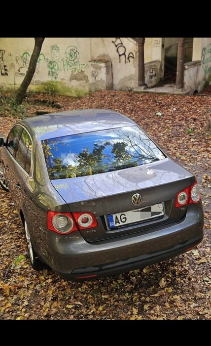 Vând VW JETTA 2006 1.9TDI  5+1